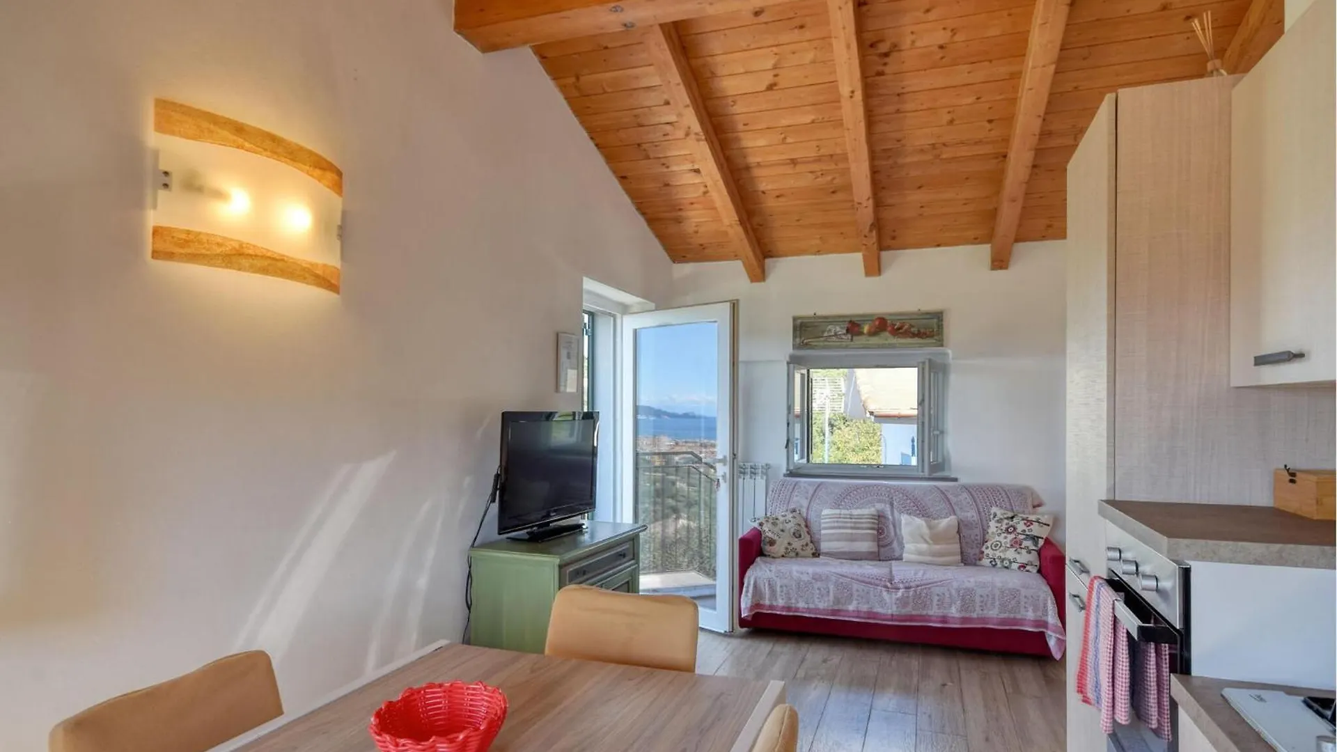 Amazing Home In Lavagna With Kitchenette איטליה